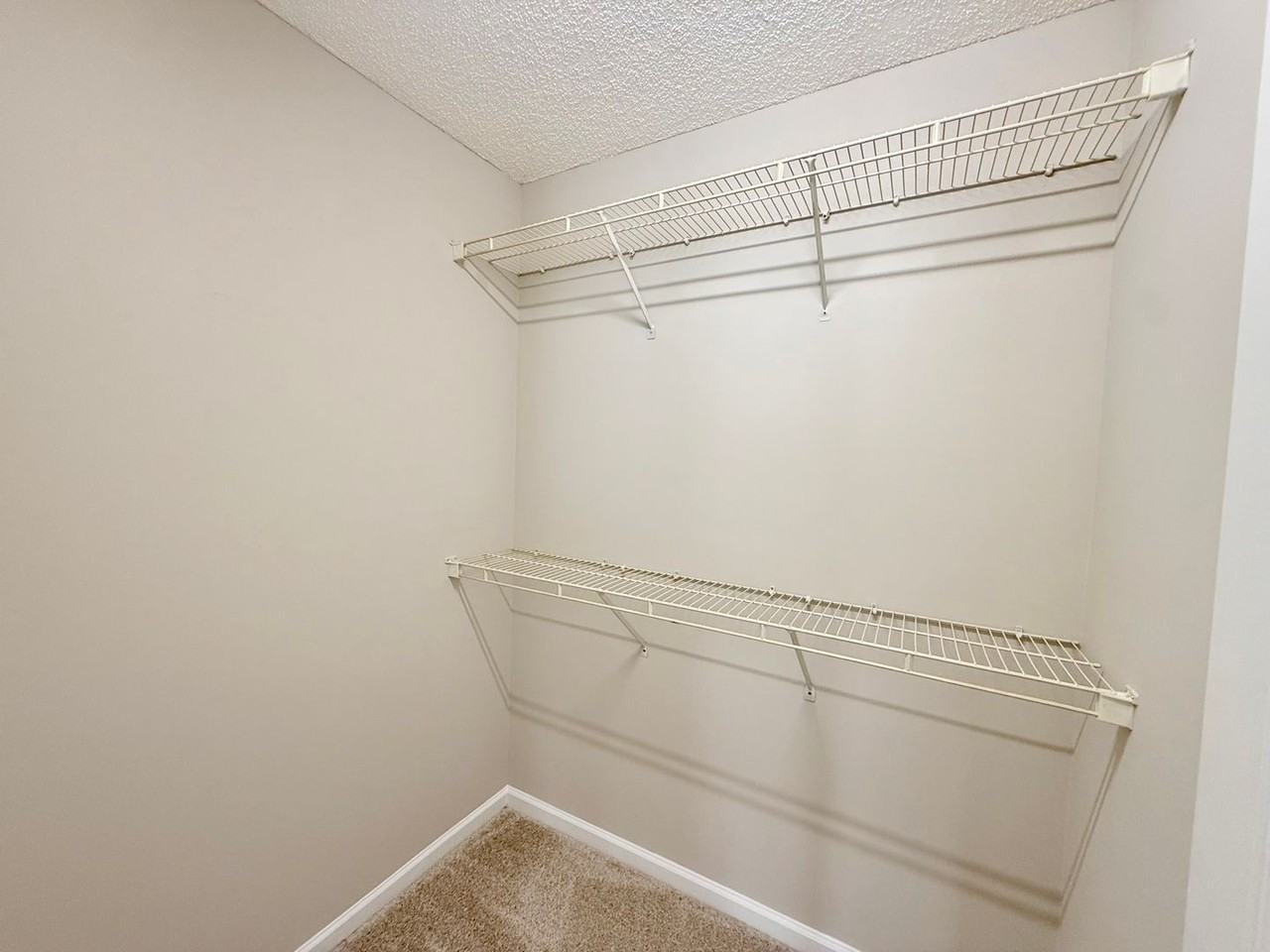 1706 Oakdale Green Dr - Photo 7 of 15