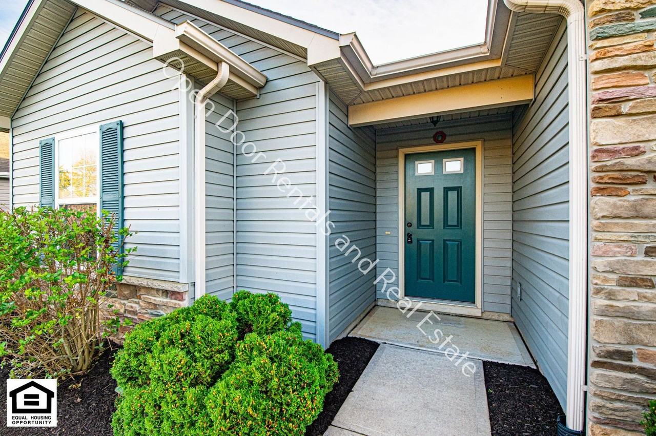 12595 Shearwater Run - Photo 4 of 32