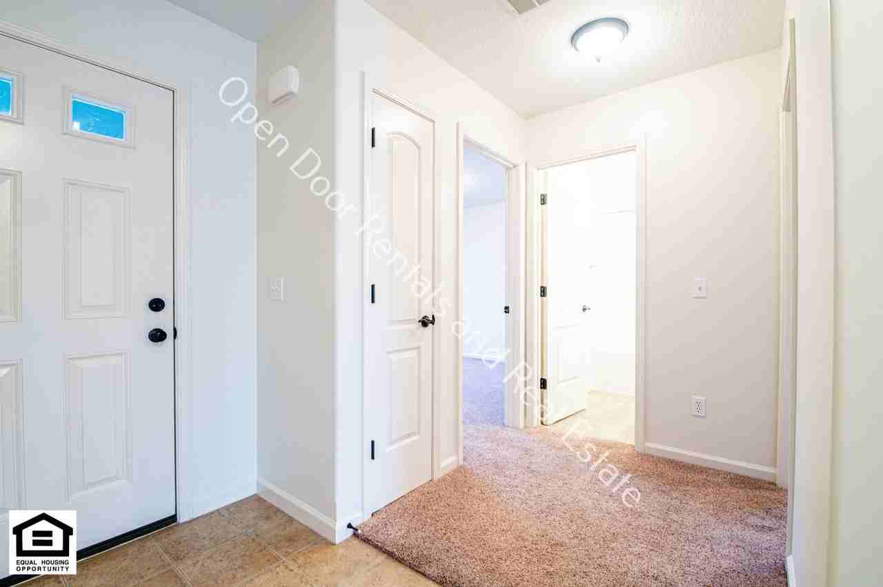 12595 Shearwater Run - Photo 5 of 32