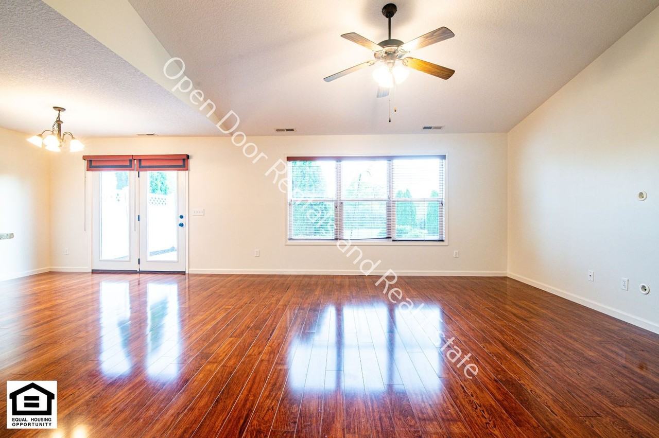 12595 Shearwater Run - Photo 6 of 32