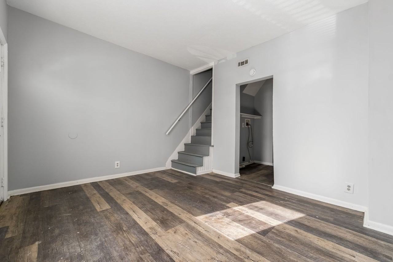 801 W 5th Ave - Photo 6 of 18
