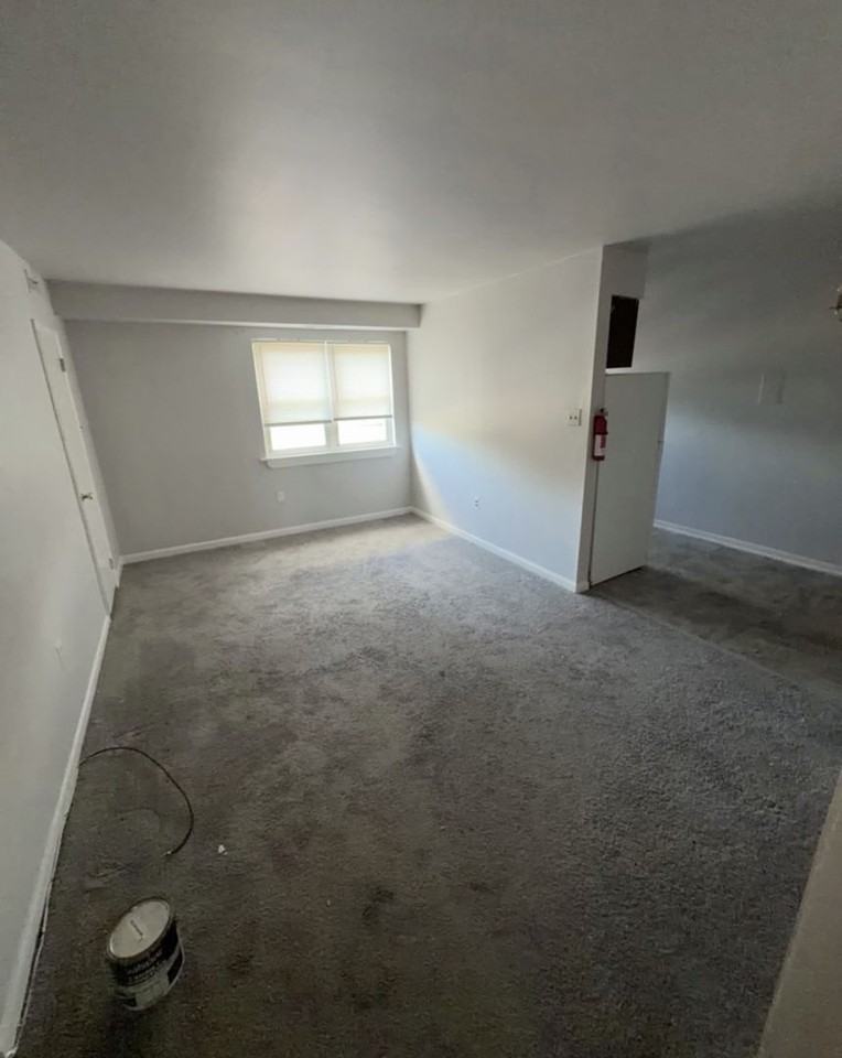 6503 Marsden St - Photo 3 of 7