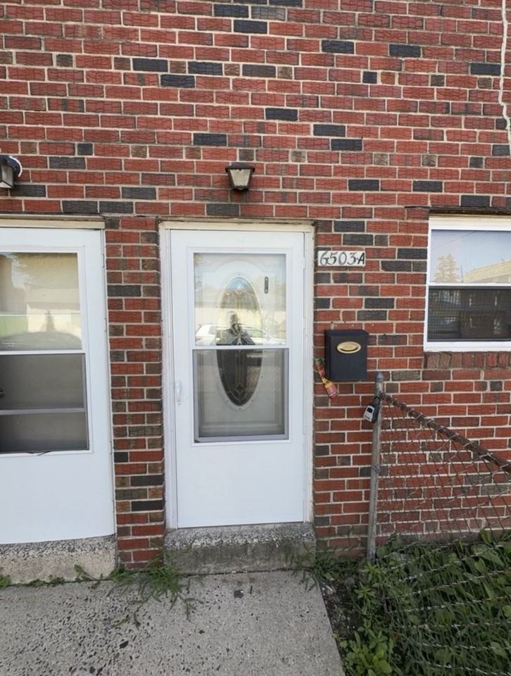 6503 Marsden St - Photo 5 of 7