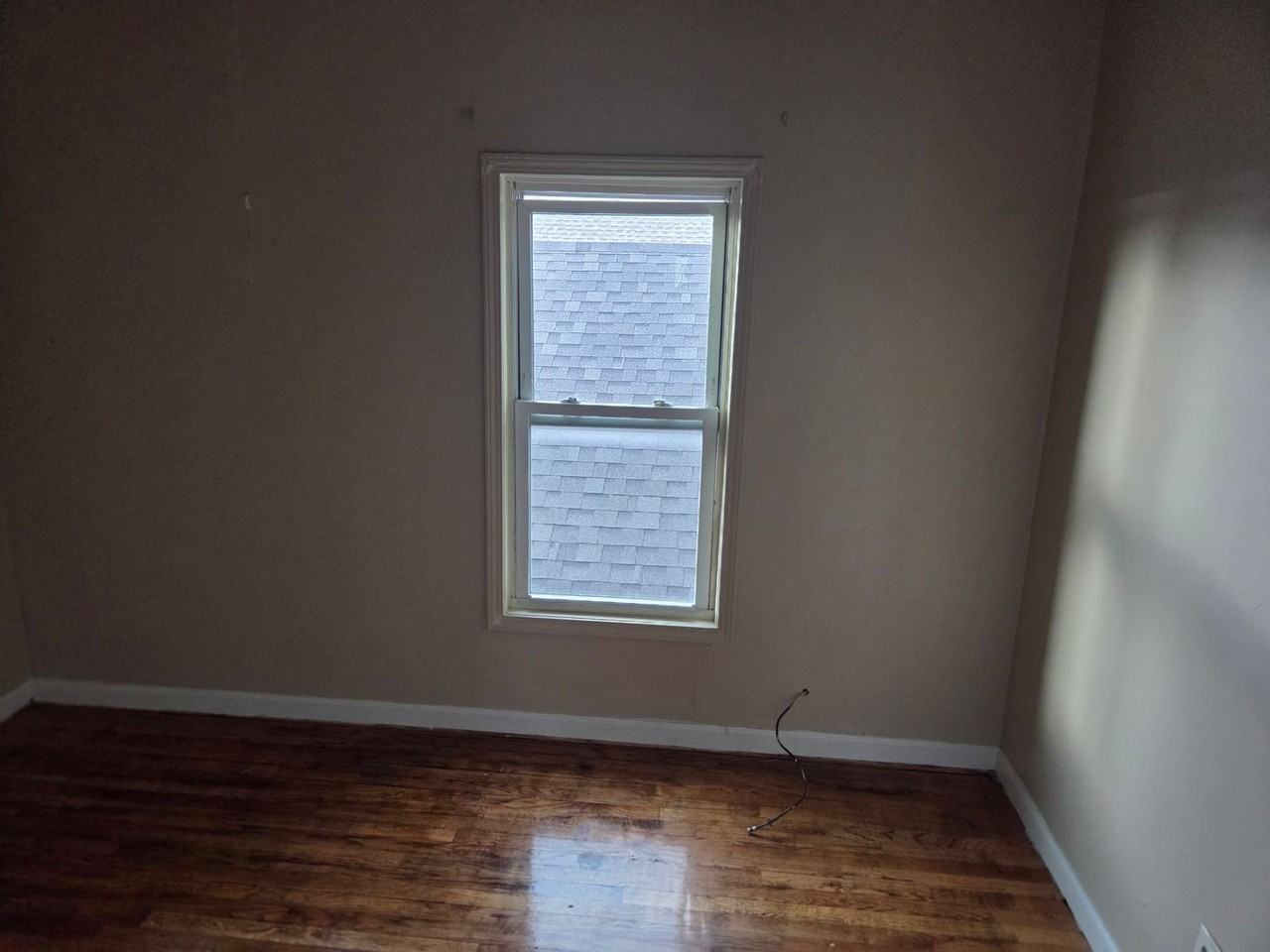 630 Carbon St - Photo 4 of 7