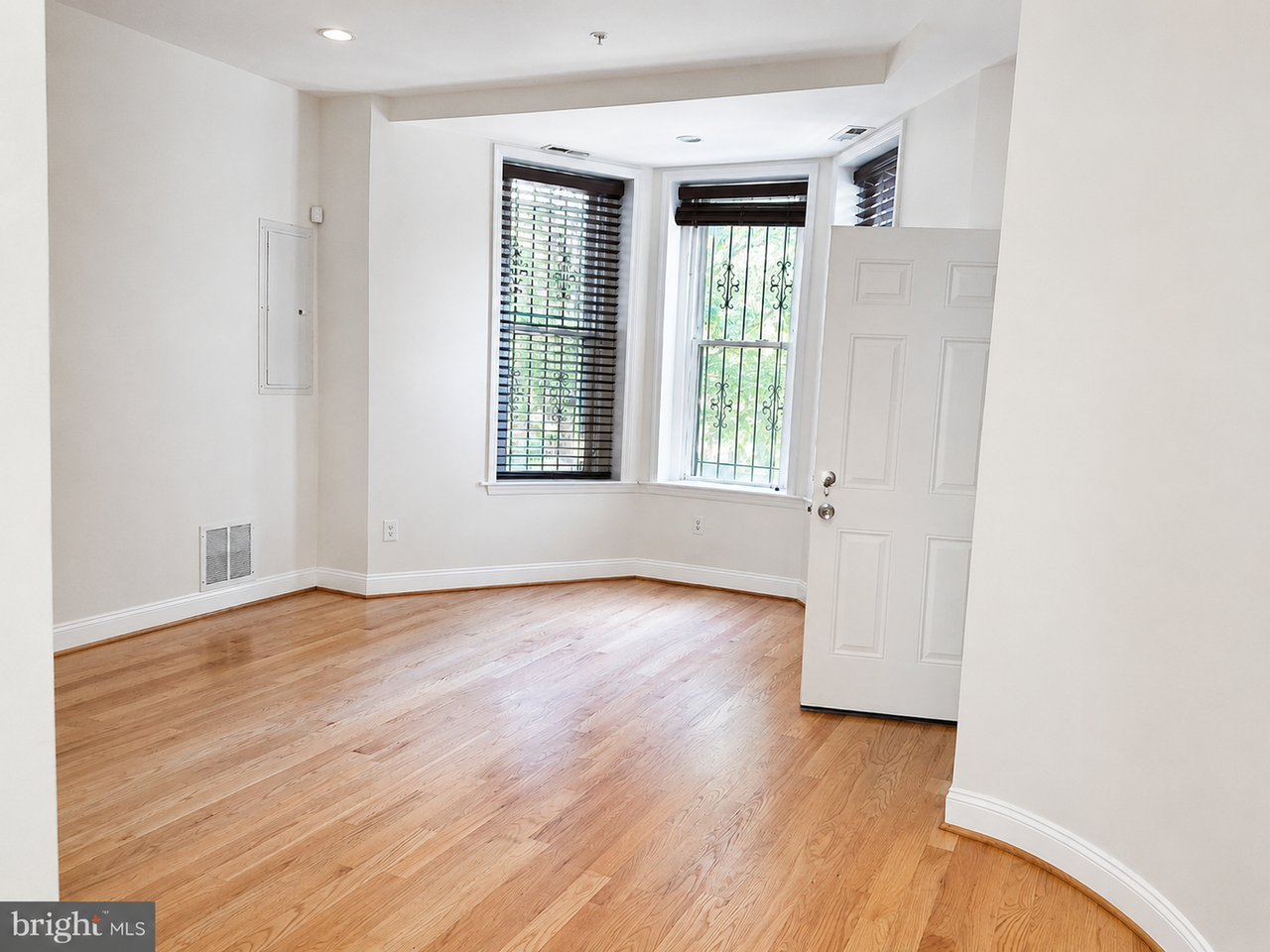 405 P St Nw #2 - Photo 3 of 9