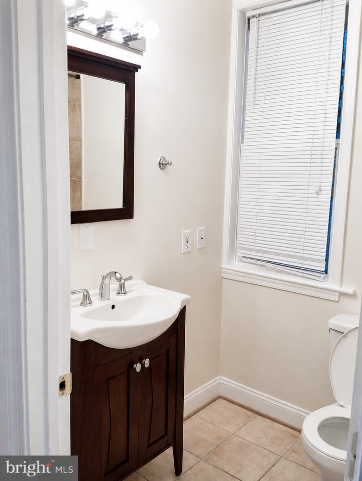 405 P St Nw #2 - Photo 7 of 9