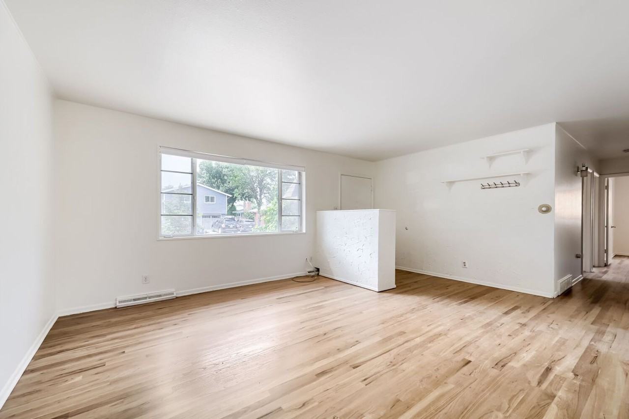 120 S 42nd St - Photo 2 of 12