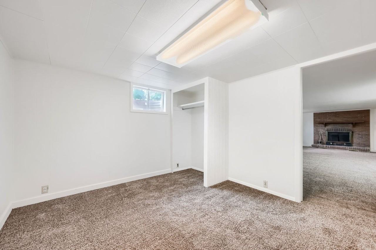 120 S 42nd St - Photo 7 of 12