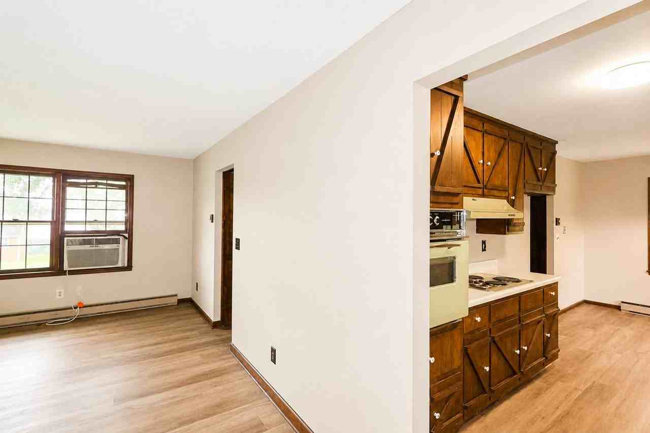 3750 Robinson Dr - Photo 2 of 12