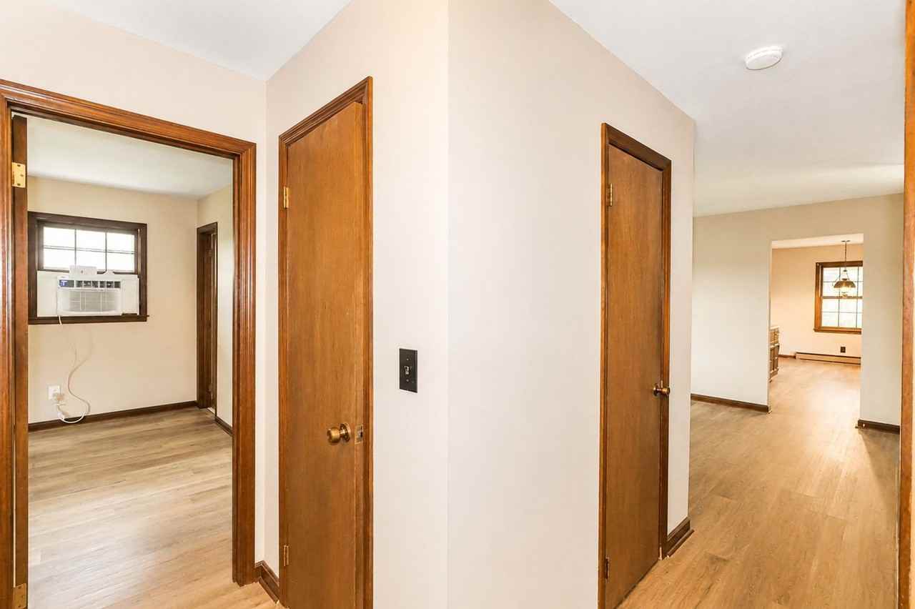 3750 Robinson Dr - Photo 6 of 12