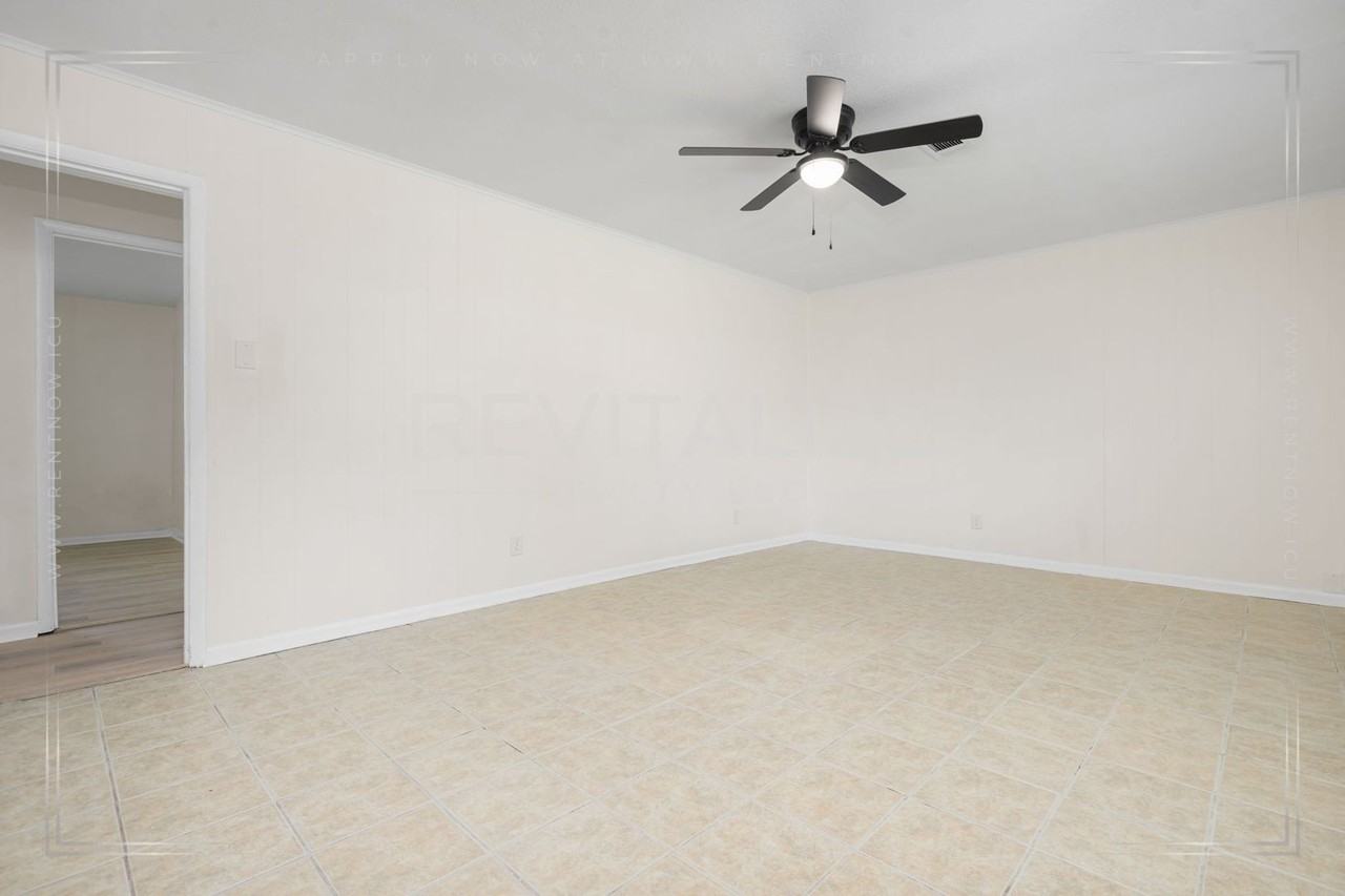 2531 W David Dr - Photo 4 of 41