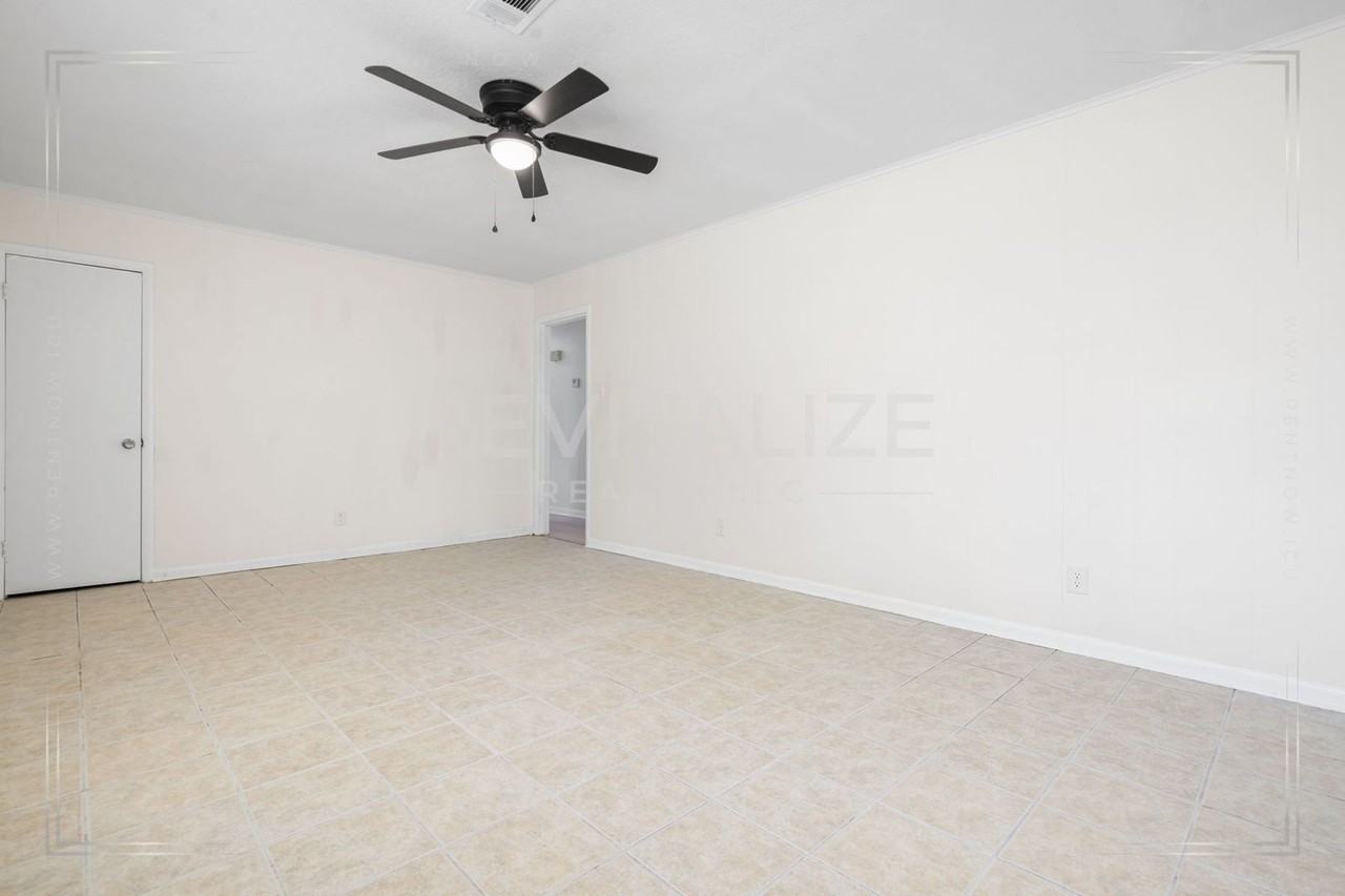 2531 W David Dr - Photo 5 of 41