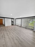 featured image of 1530 Barr Ave