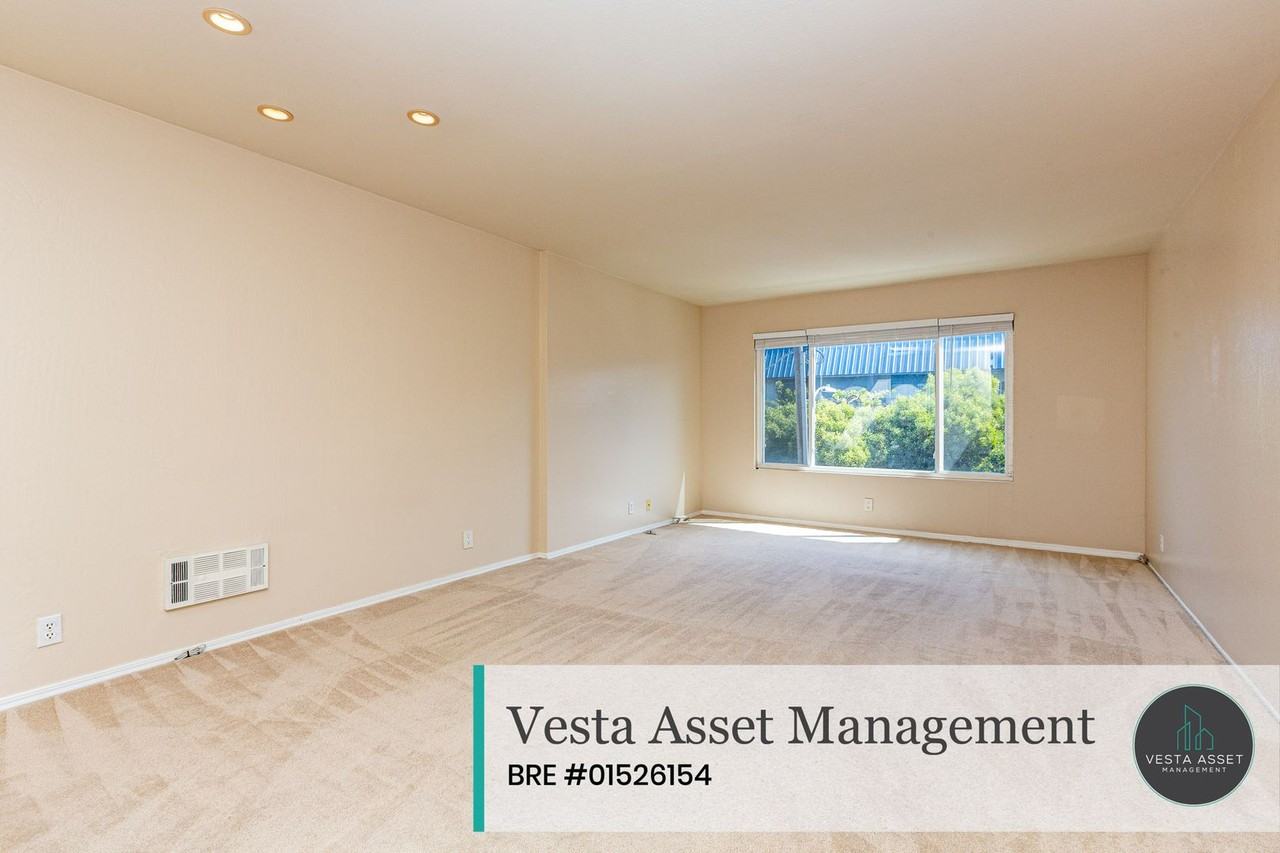 1464 Grove St #301 - Photo 3 of 18