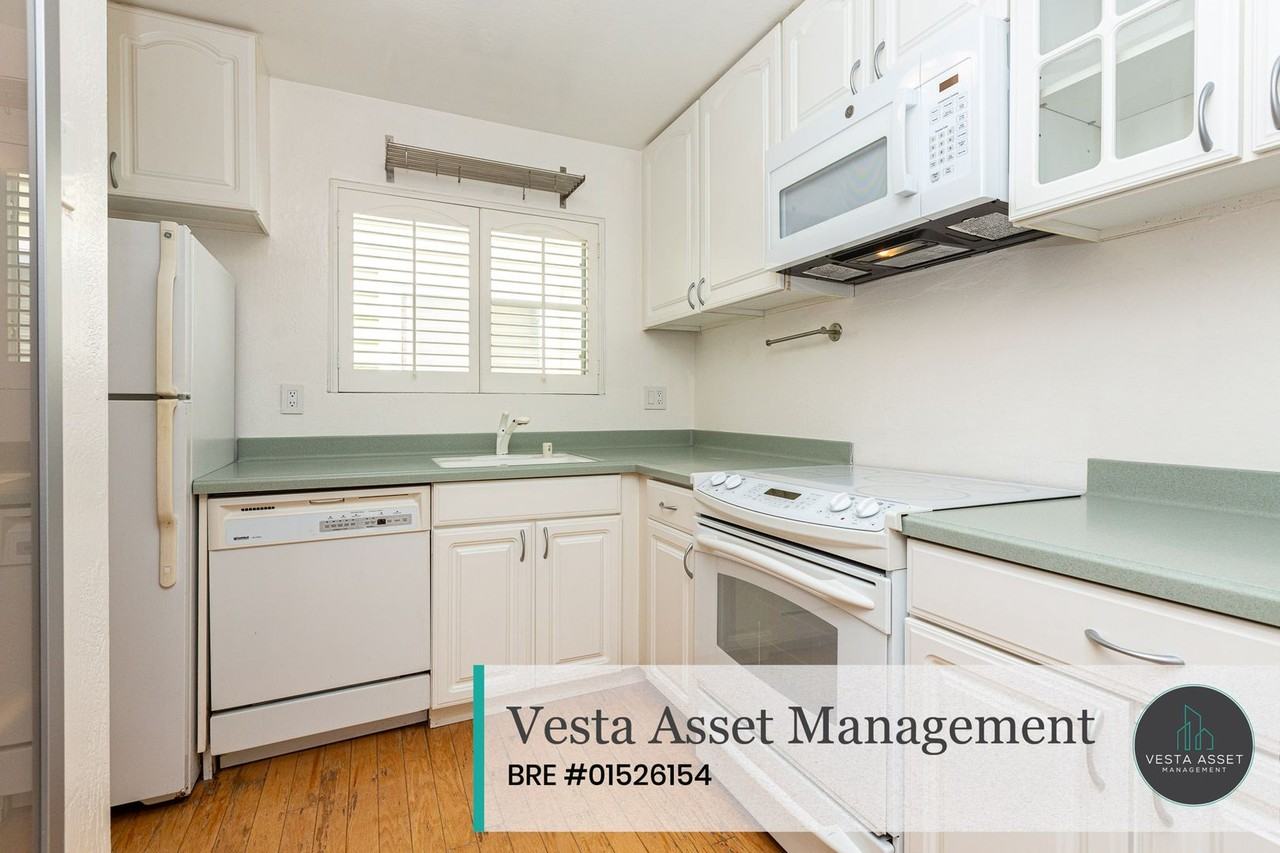 1464 Grove St #301 - Photo 6 of 18