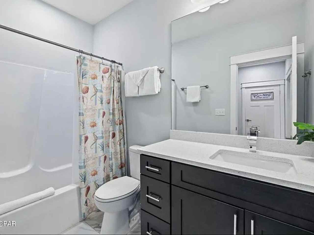 2226 Joan Ave - Photo 4 of 26