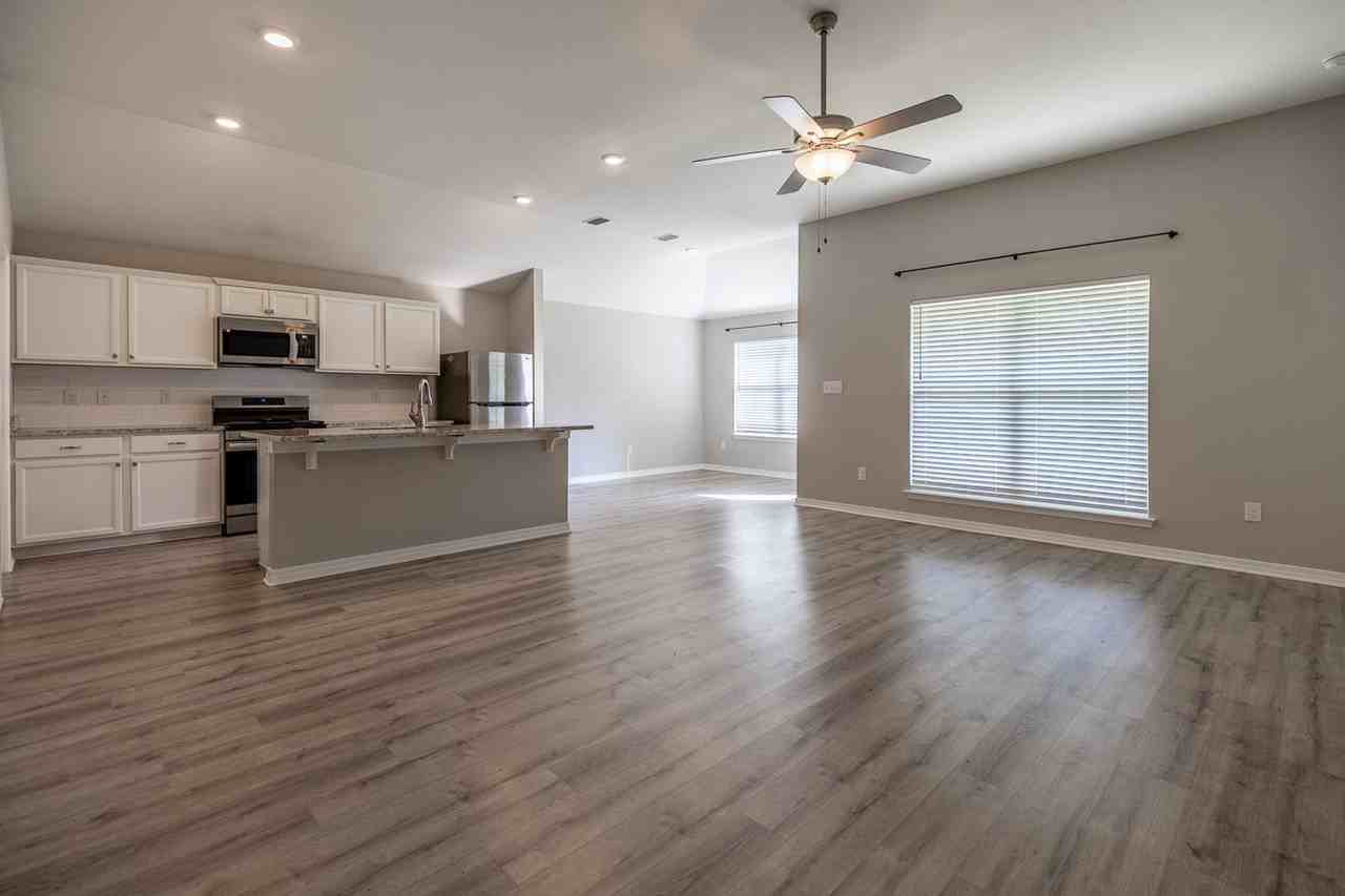 13437 Antler Hill Rd - Photo 6 of 23