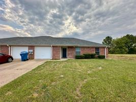 featured image of 805 Hickory St