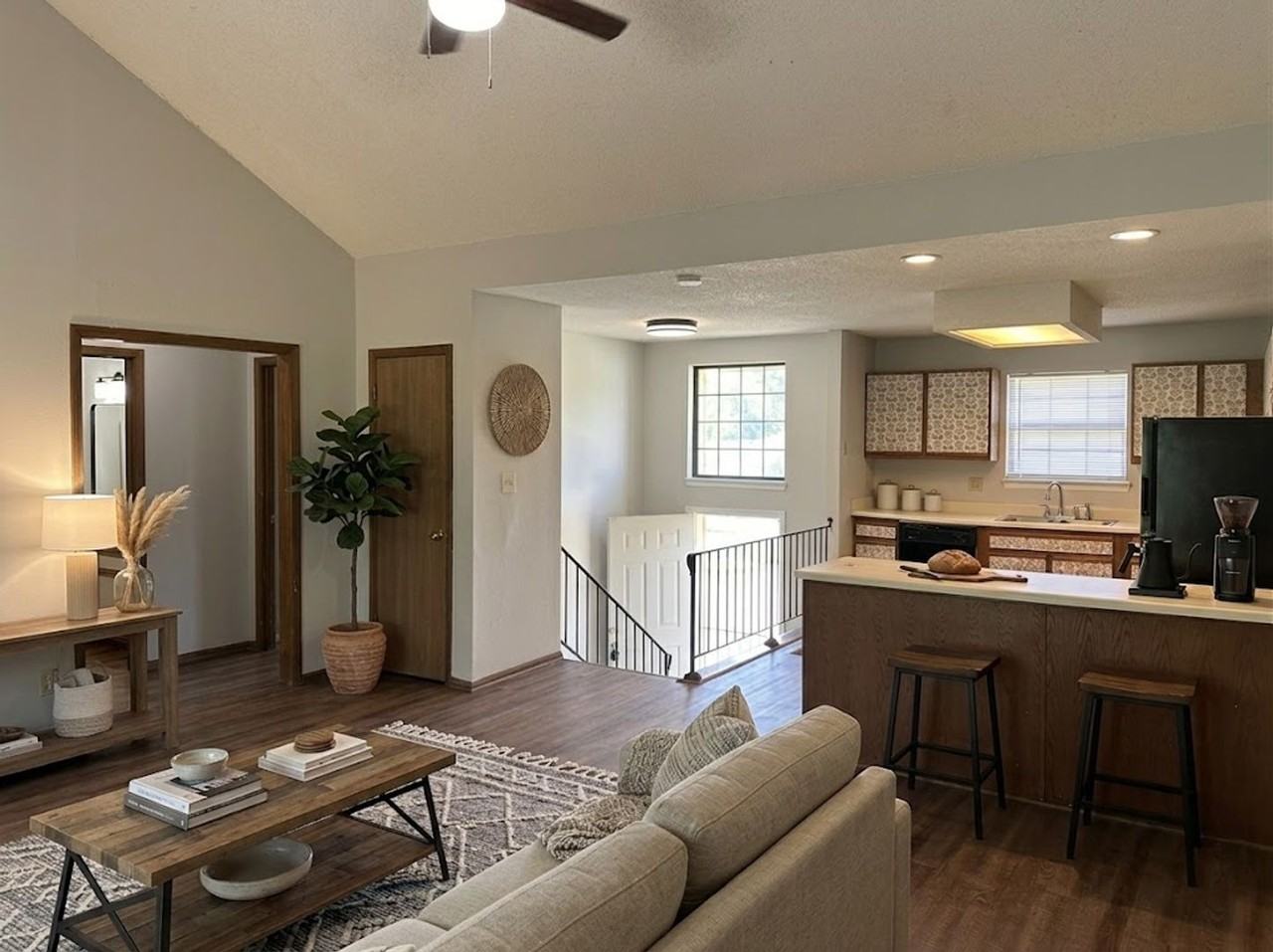 825 825 - 827 N. 89th Ct. - Photo 2 of 20