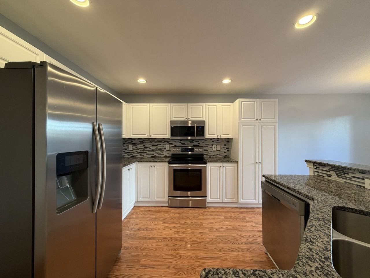 5042 Ne Schoeler Cir - Photo 6 of 45