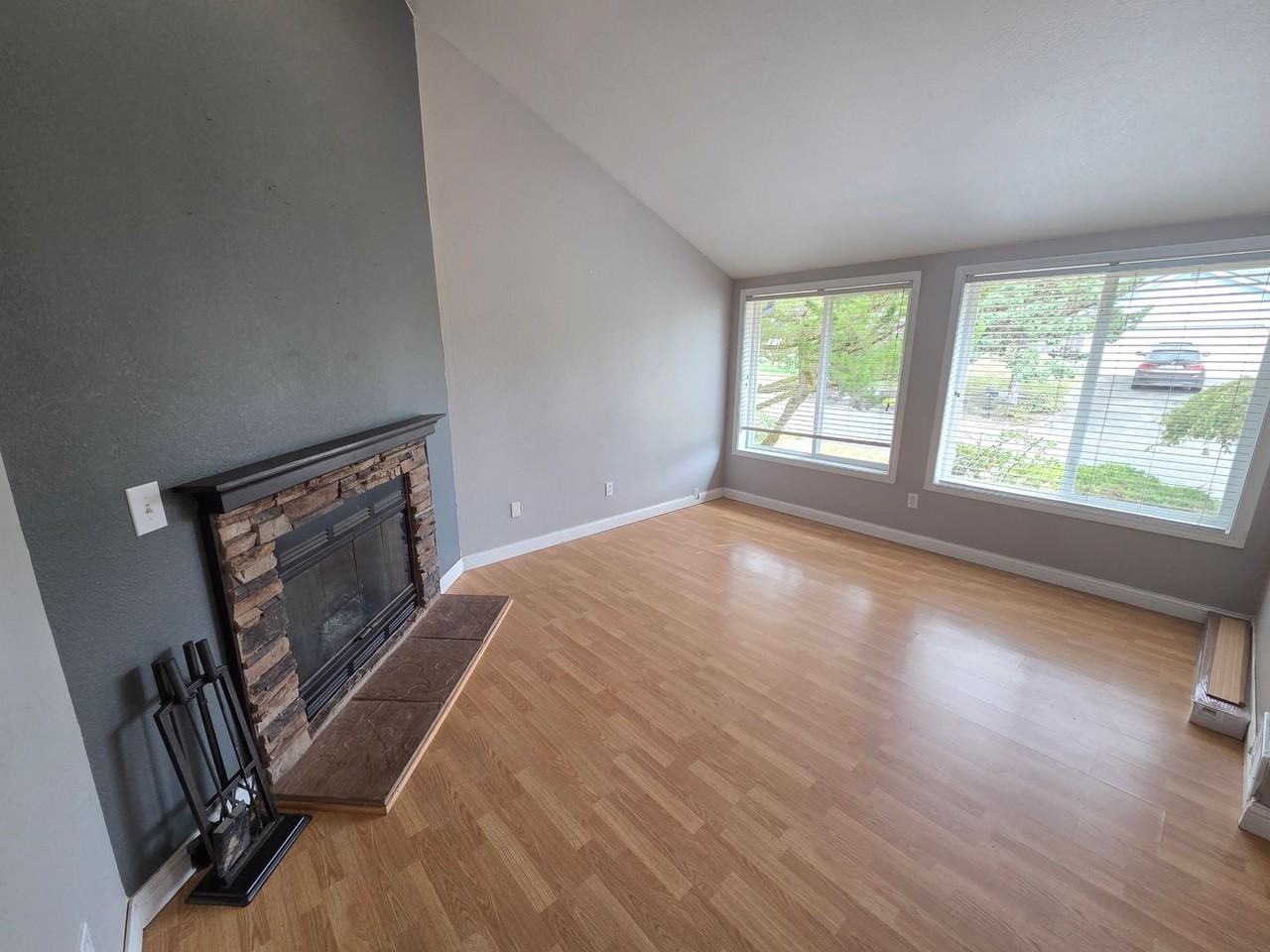 4058 Se Empress Ct - Photo 5 of 33