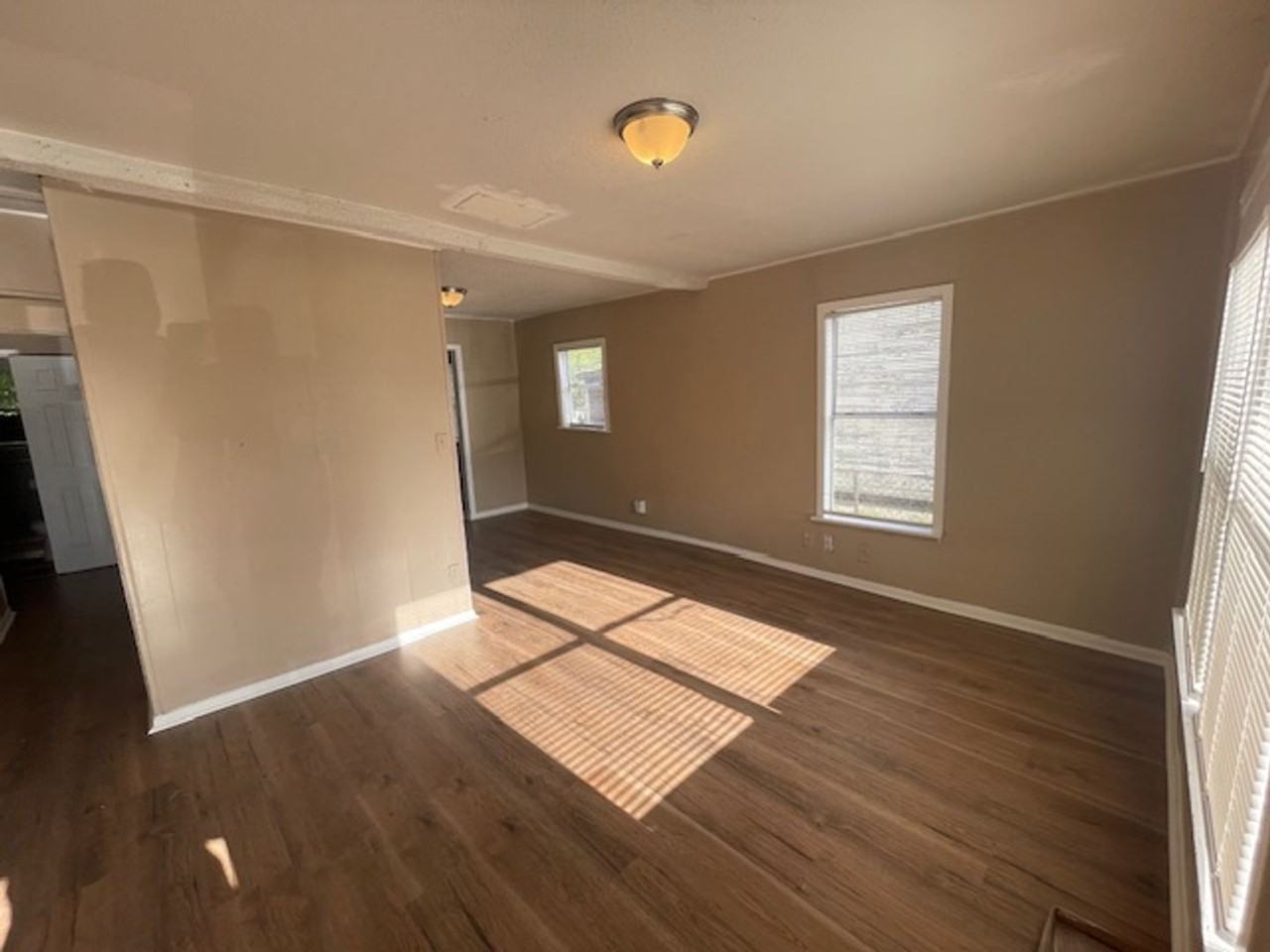 4613 Yolanda Dr - Photo 2 of 12