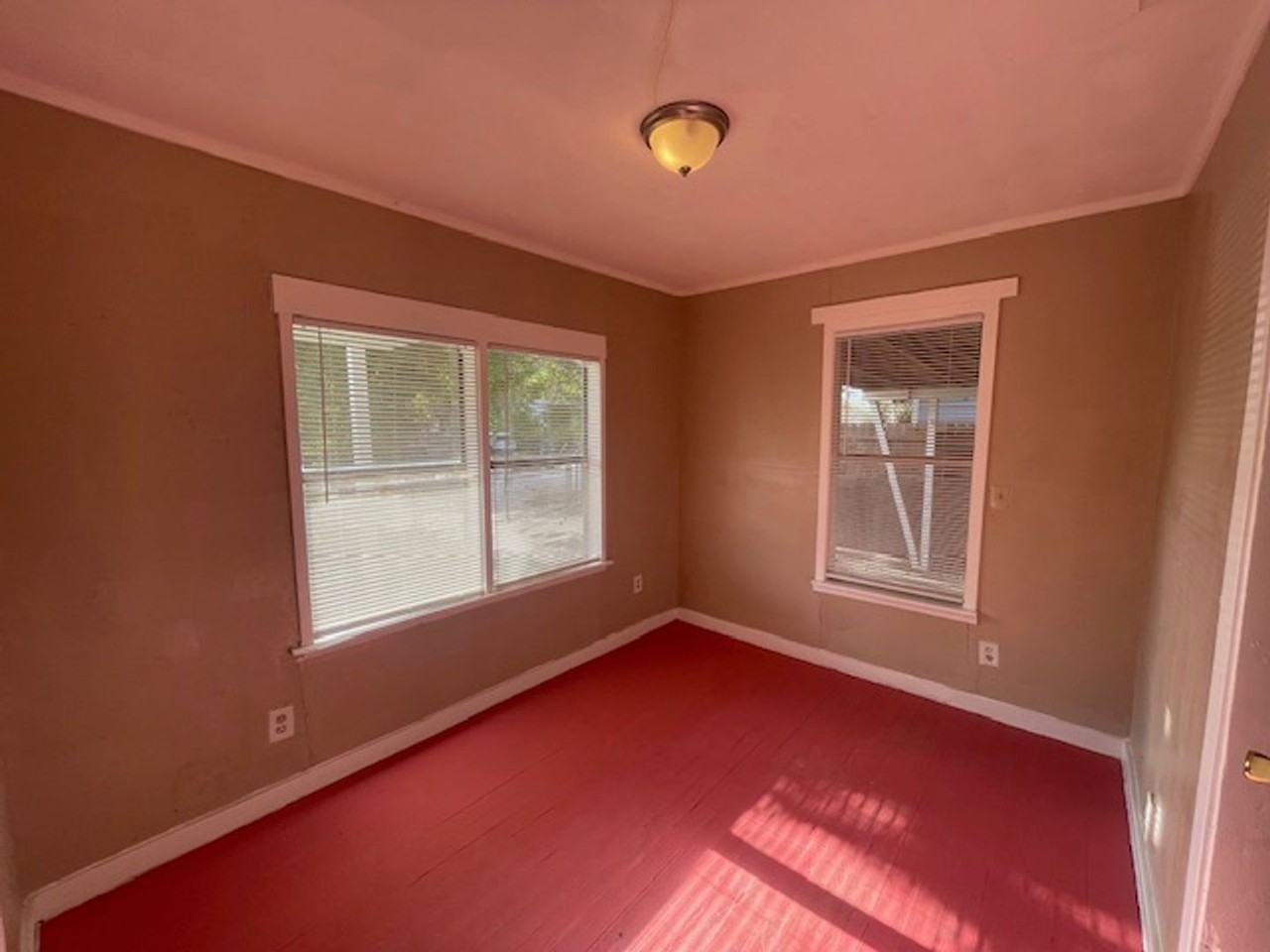 4613 Yolanda Dr - Photo 4 of 12