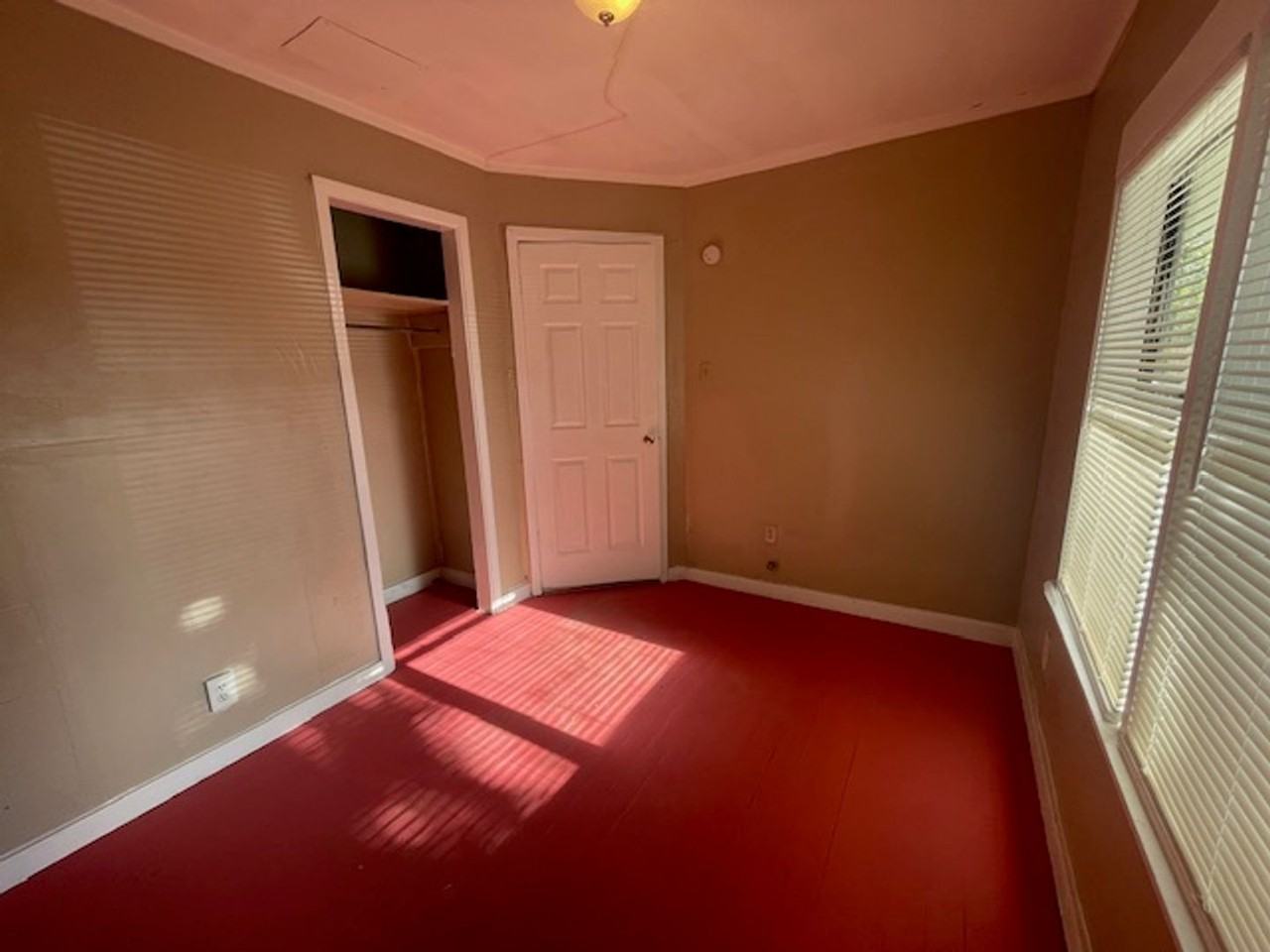 4613 Yolanda Dr - Photo 5 of 12