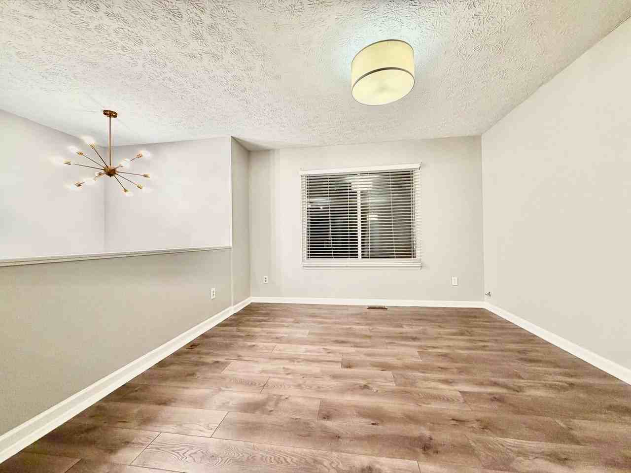 3109 Henslowe Dr - Photo 5 of 37