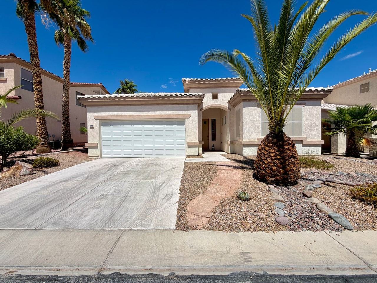 322 Turtle Peak Ave - Photo 2 of 36