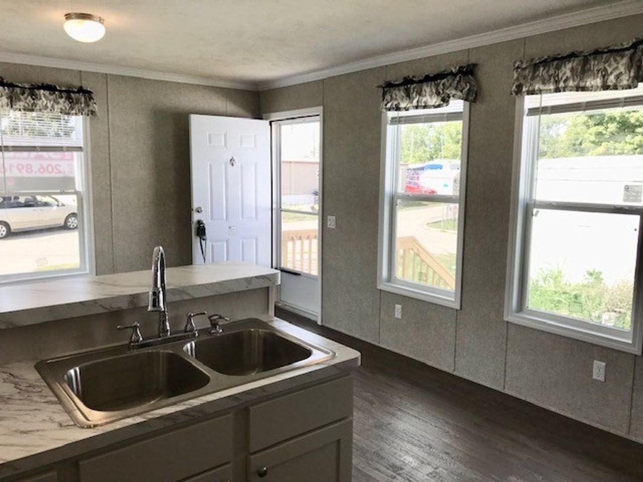 HAZELHURST Mobile Home Park - Photo 5 of 32