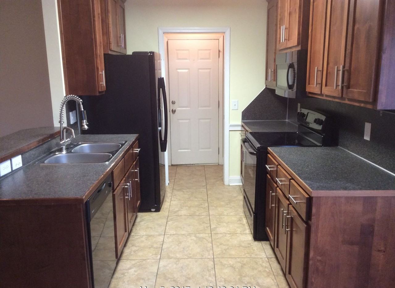 6078 White Pine Dr - Photo 3 of 10