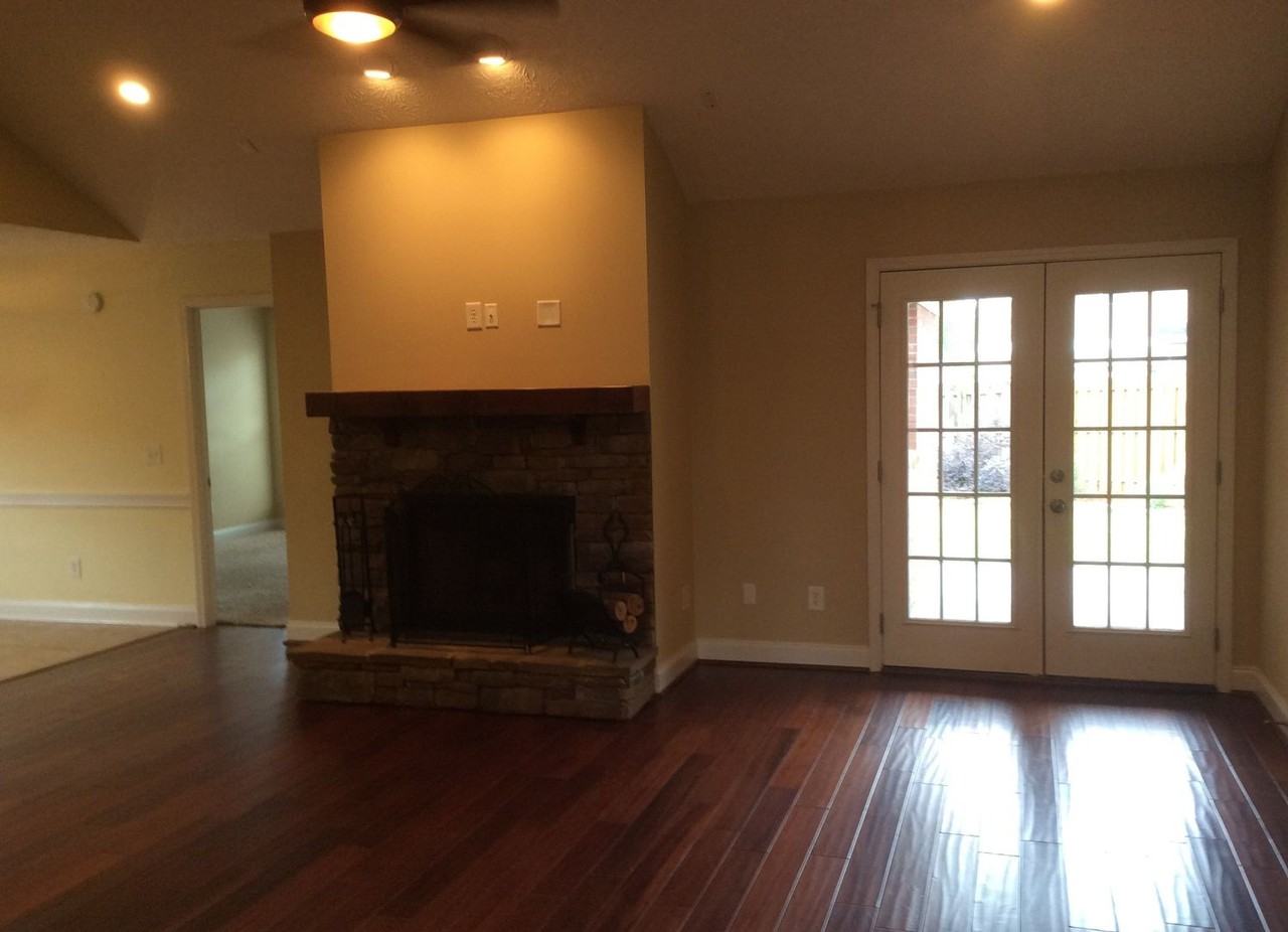 6078 White Pine Dr - Photo 4 of 10