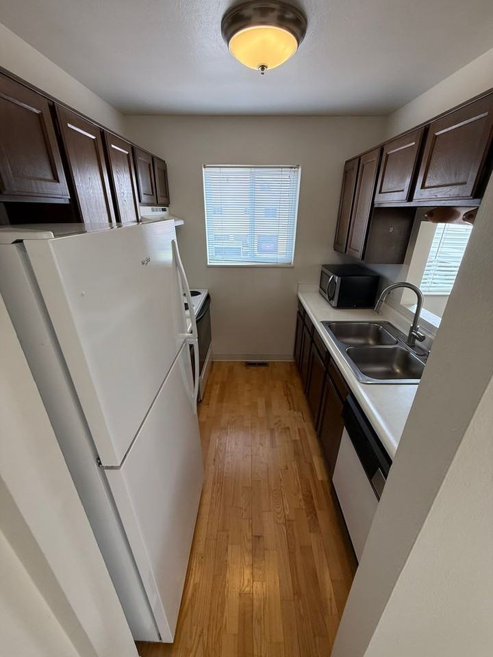 8759 Chase Dr #174 - Photo 5 of 16
