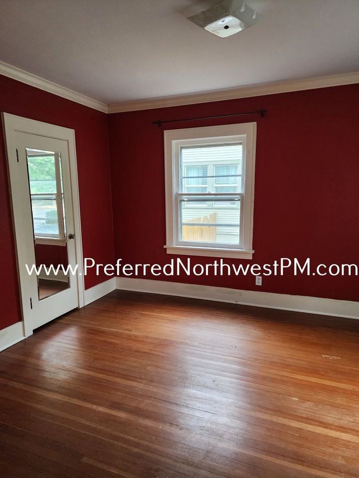 788 W 11th Ave - Photo 7 of 13