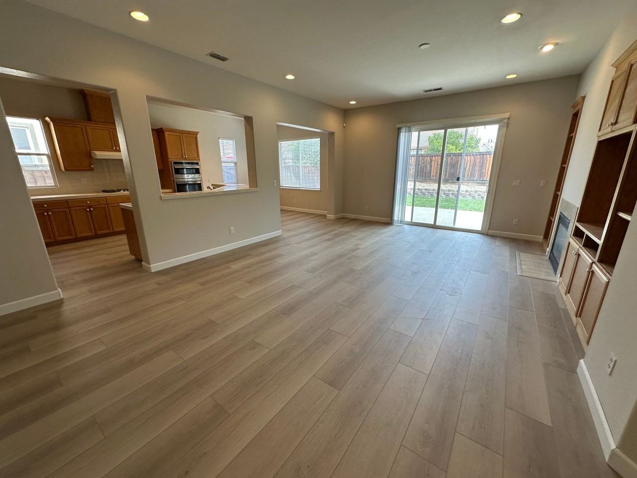 5592 Plumbridge Way - Photo 5 of 25