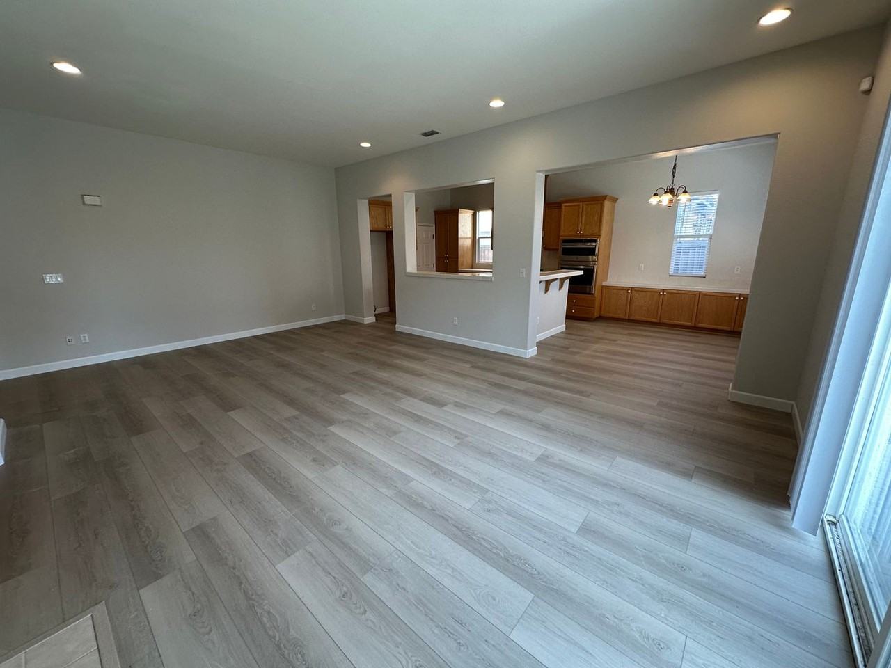 5592 Plumbridge Way - Photo 6 of 25