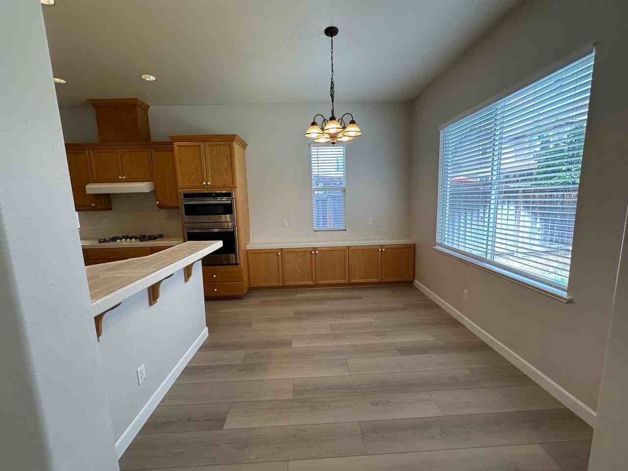 5592 Plumbridge Way - Photo 7 of 25