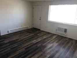 featured image of 1143 W Cascade Ave