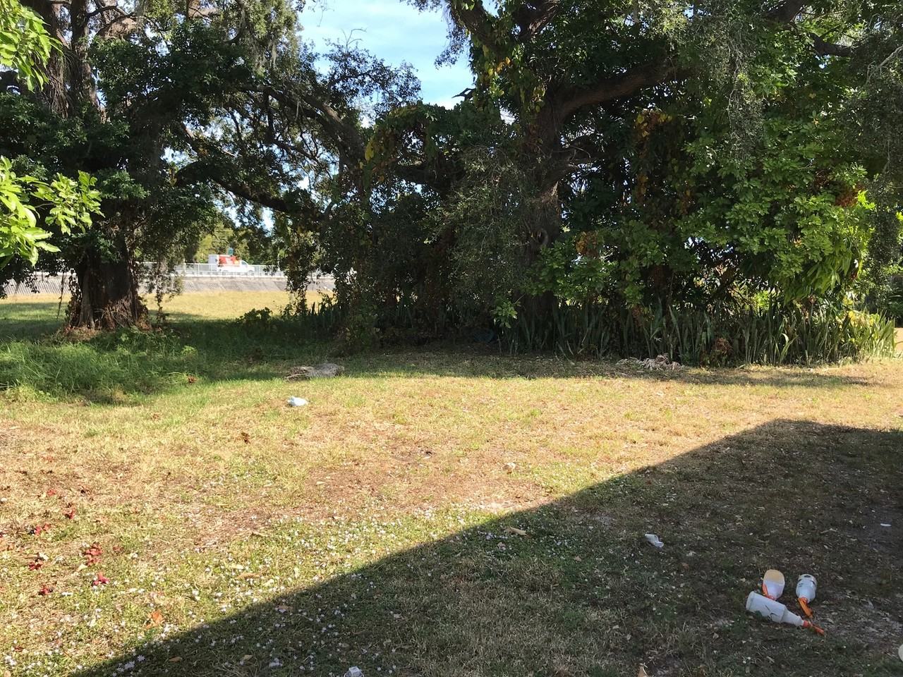 3631 Nw 9th Ct - Photo 4 of 19