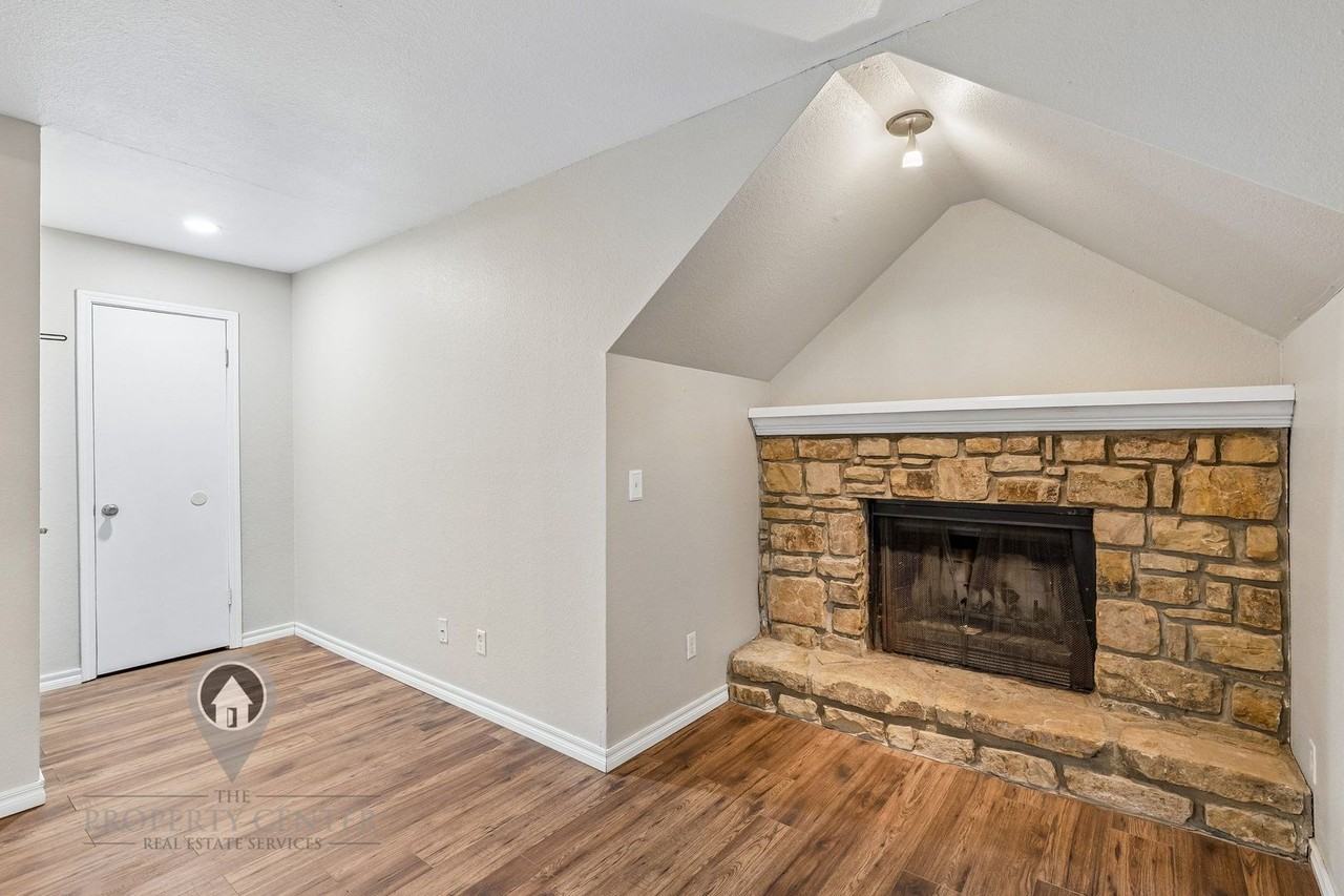 14439 N Pennsylvania Ave #30E - Photo 3 of 28