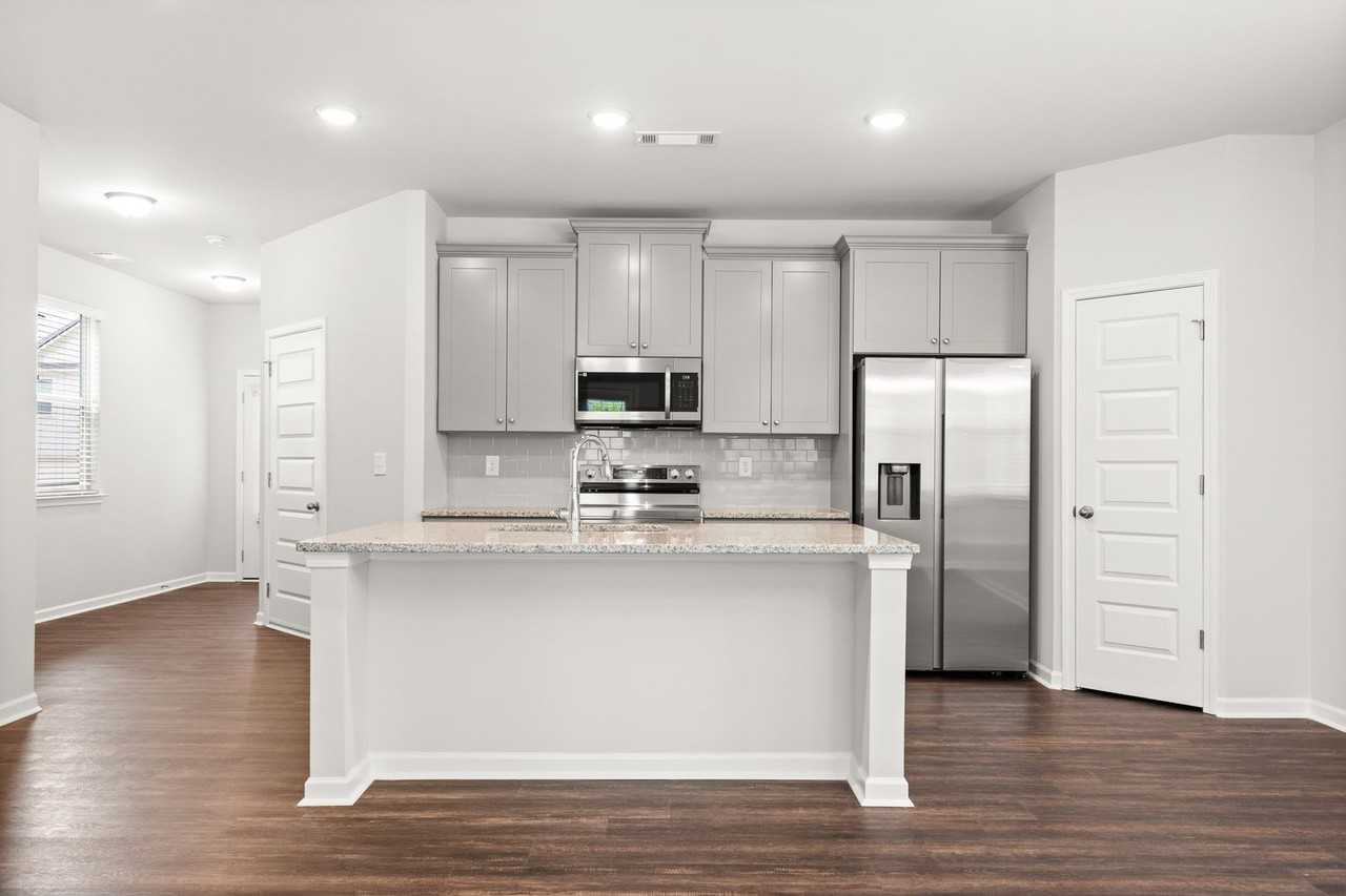 2426 Peak Ridge Ln - Photo 7 of 28