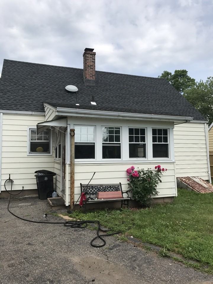 115 Hughes St - Photo 2 of 9