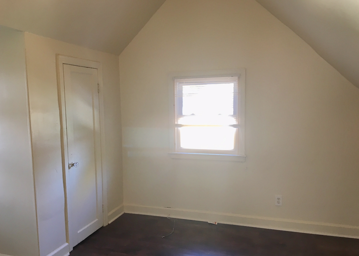 115 Hughes St - Photo 5 of 9