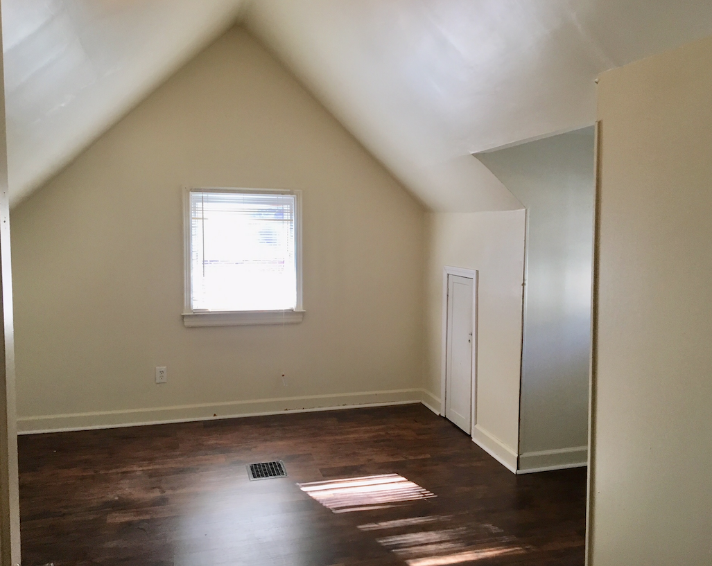 115 Hughes St - Photo 6 of 9
