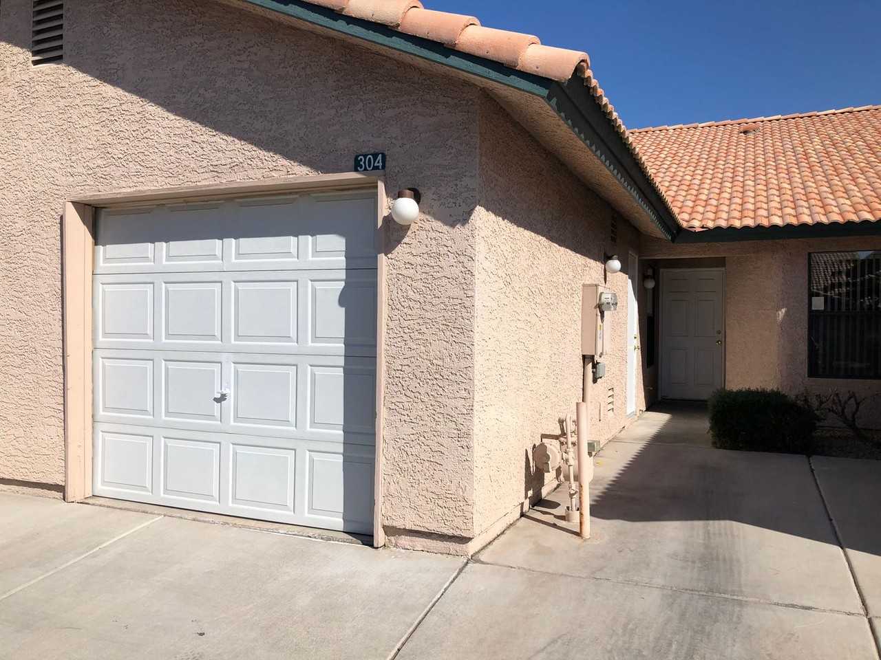 304 Crosswind Way - Photo 2 of 21