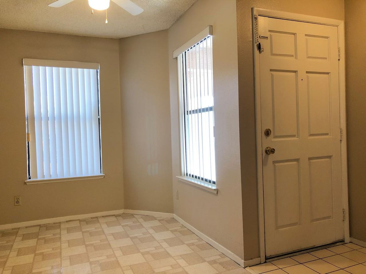 304 Crosswind Way - Photo 5 of 21