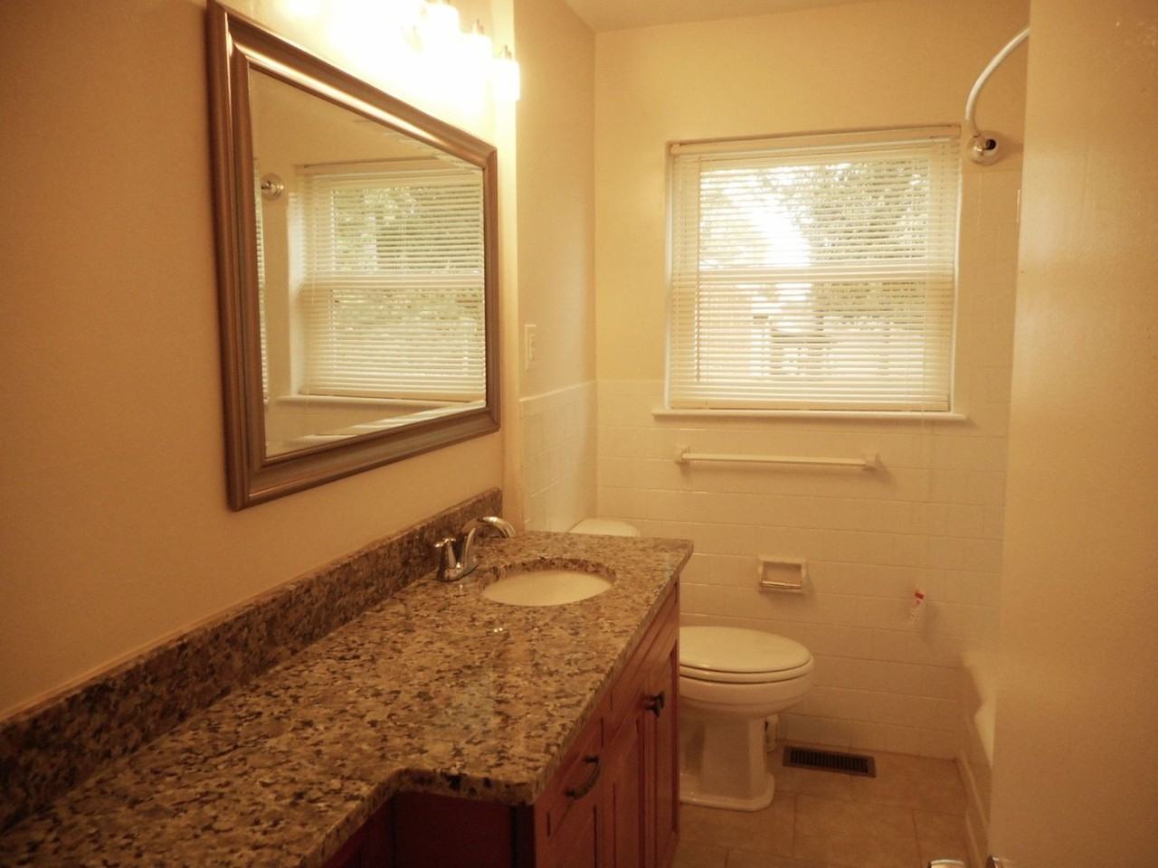 120 Latham Dr - Photo 5 of 9