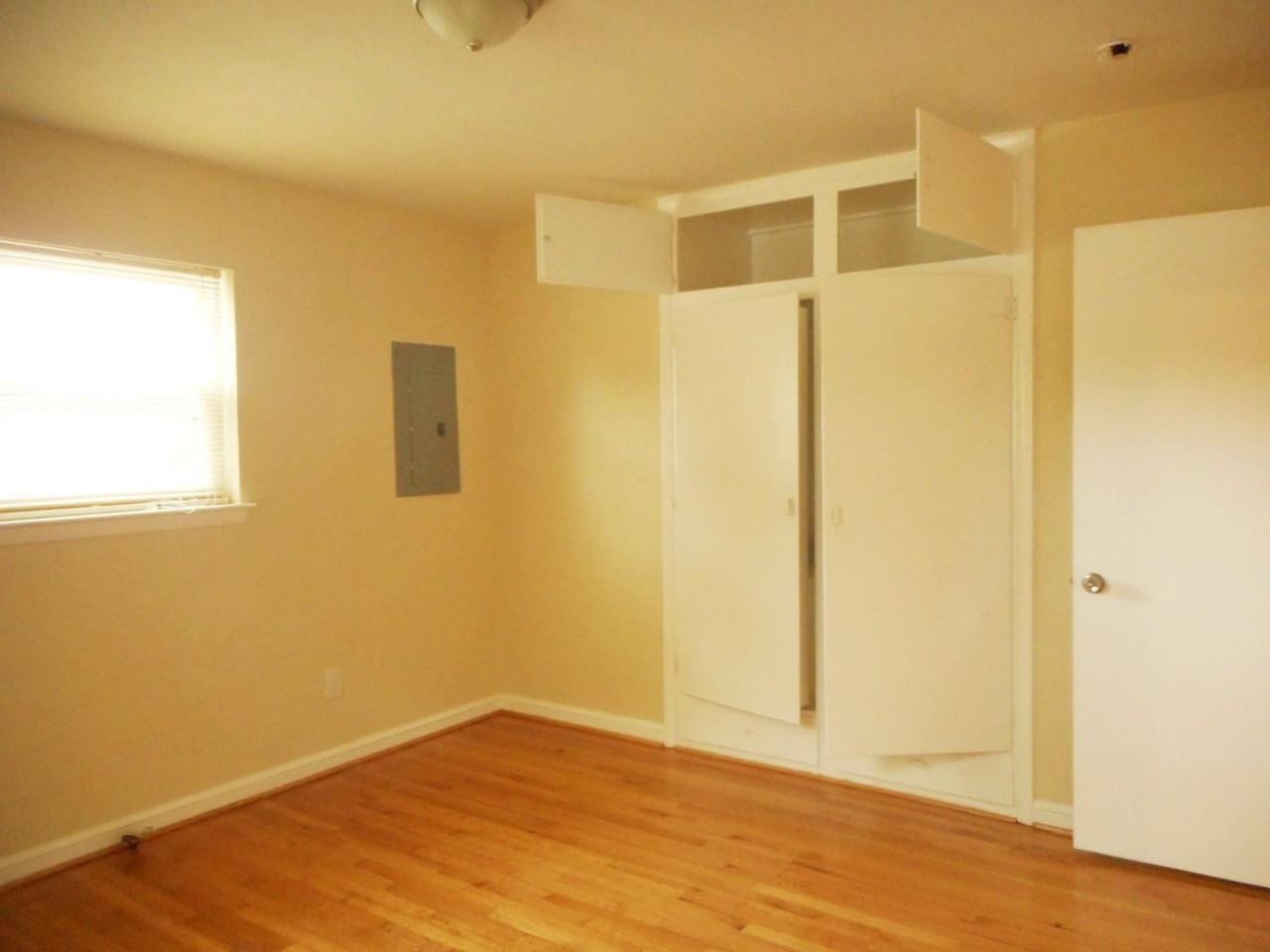 120 Latham Dr - Photo 6 of 9