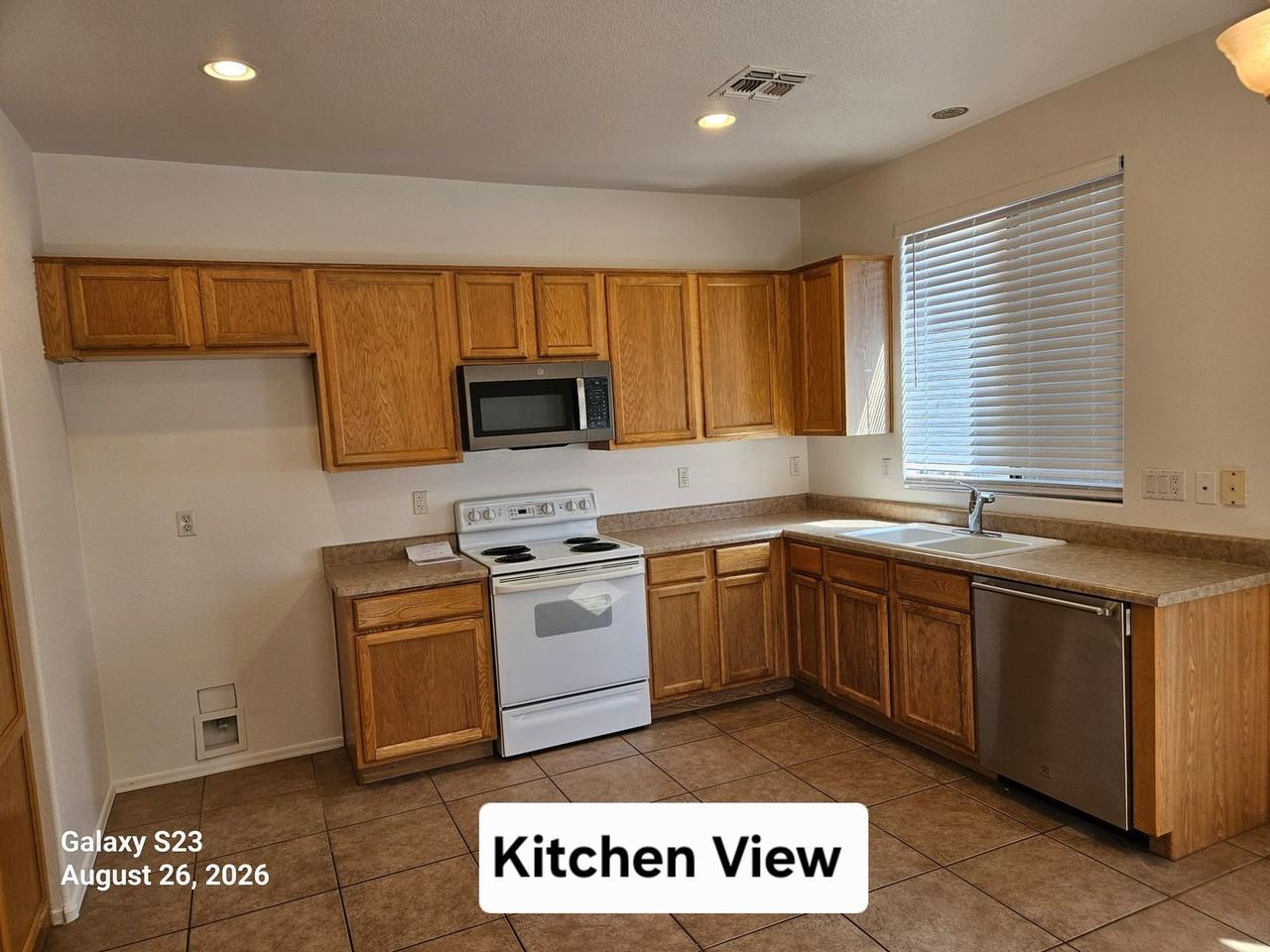 1107 E San Tan Dr - Photo 6 of 23